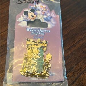 DISNEY Where Dreams HapPIN - Disney Pin Celebration 2007 - Goofy's Mansion